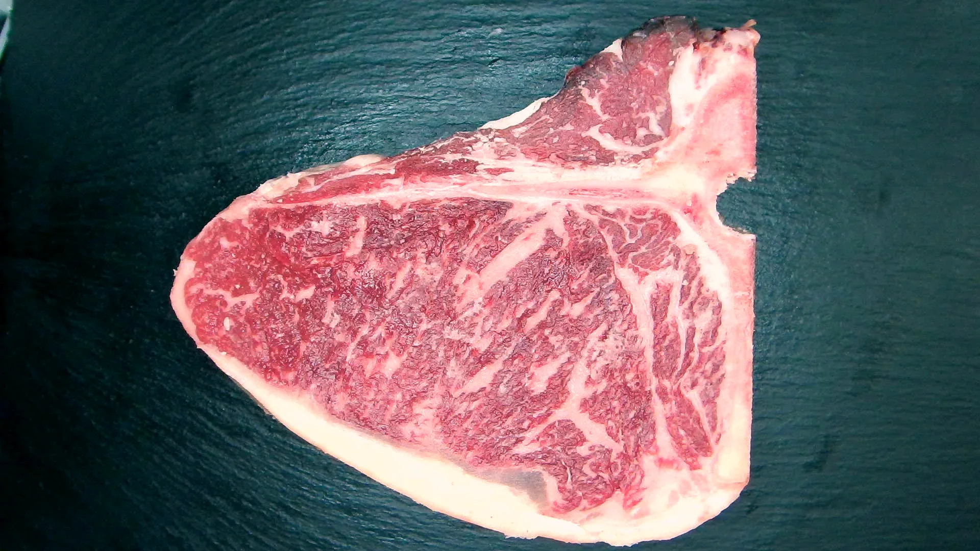 T-Bone Steak – echtes verfügbares Stück
